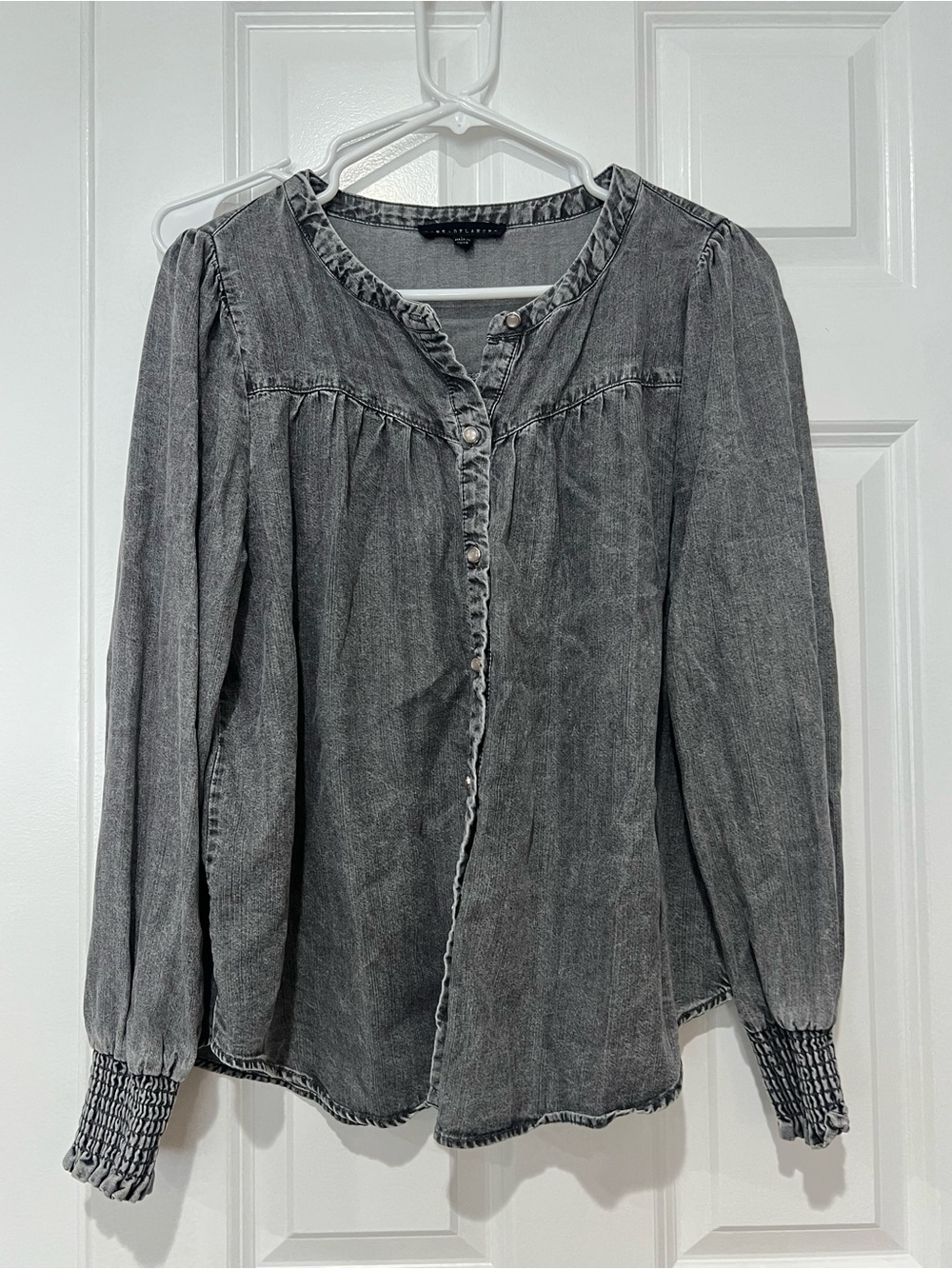 Jane Delaney Washed Black Long-Sleeve Button Front Women's Top shirt size large